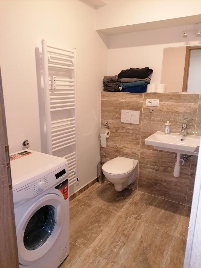 Brand New Studio Apartment #51 With Free Secure Parking In The Center Prague Luaran gambar